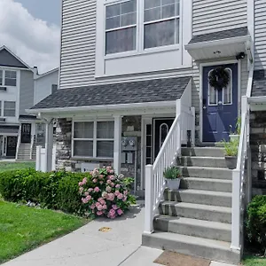  Holiday home Waterfront Gem Duplex 3 Bedroom 2floor In Whitestone Bronx Free Parking