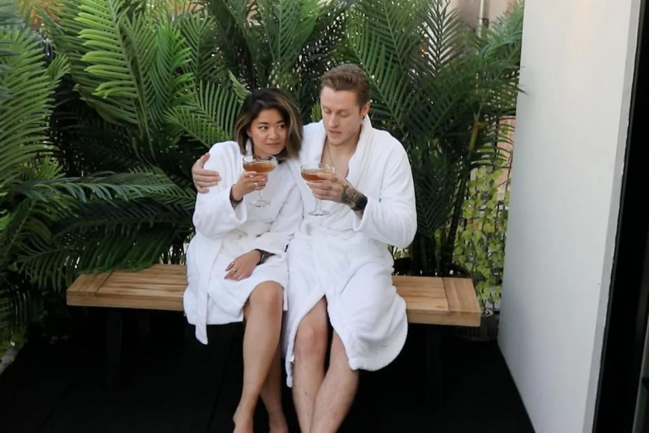 Nyc Skyline Views, Sauna & Rooftop - Romantic Escape At 