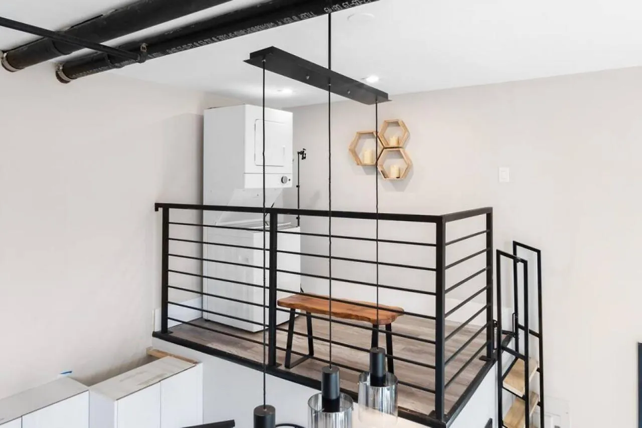Nyc Skyline Views, Sauna & Rooftop - Romantic Escape At 